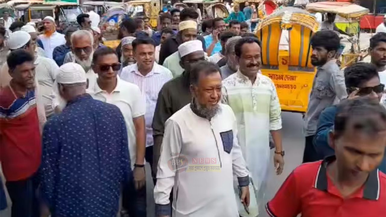 হকার বসতে দেওয়া হবে না, প্রয়োজনে কঠোর ব্যবস্থার হুঁশিয়ারি টিপুর