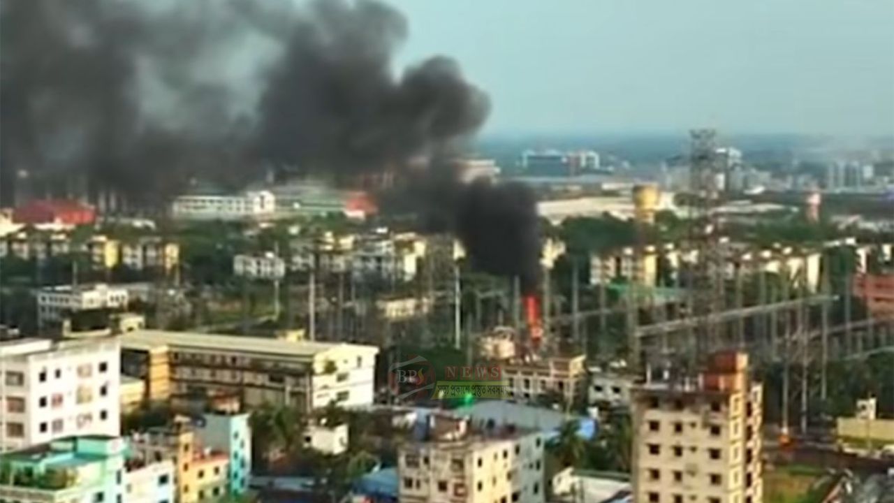 সিদ্ধিরগঞ্জ গ্রিড উপকেন্দ্রে ট্রান্সফরমারে আ'গুন, বড় দু'র্ঘটনা থেকে রক্ষা