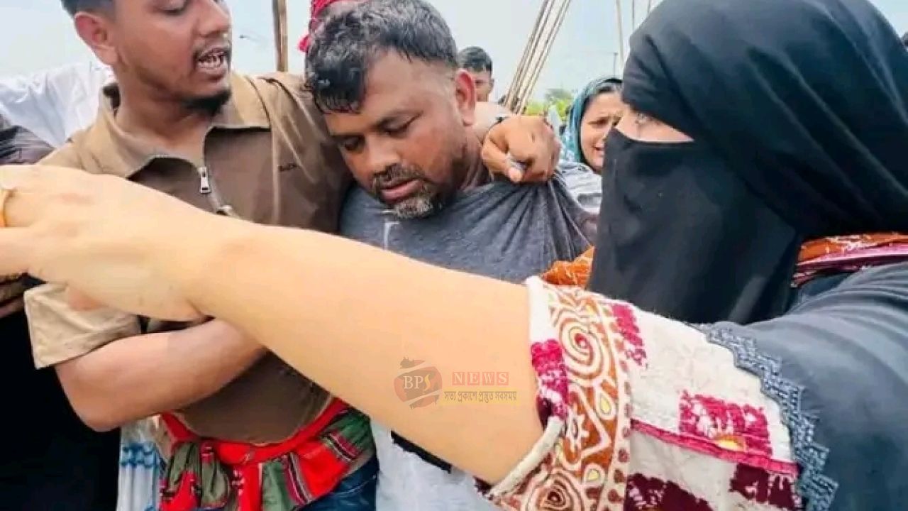 বালুরচরে টেঁ’টা যুদ্ধে র'ক্তাক্ত সং'ঘর্ষ, আহত ১