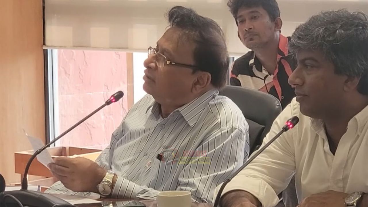 ১৮ হাজার অটোরিকশার লাইসেন্স কার হাতে? হিসাব চাইলেন রফিউর রাব্বি