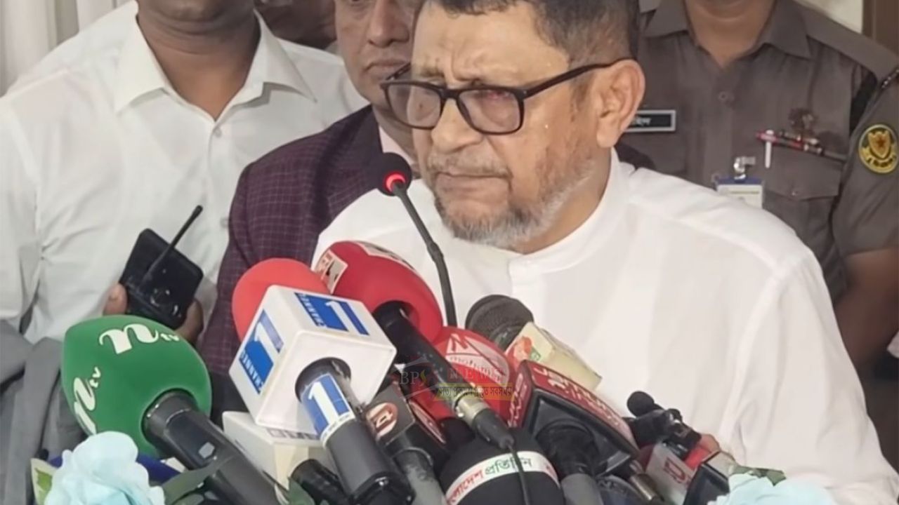 ভিক্টোরিয়া হাসপাতালের নোংরা পরিবেশ দেখে ক্ষু'ব্ধ স্বাস্থ্যমন্ত্রী, ৩ দিনের আল্টিমেটাম