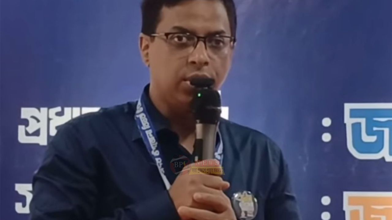 শুধু মুখস্থ নয়, দক্ষতাভিত্তিক শিক্ষার ওপর জোর দিলেন নারায়ণগঞ্জের জেলা প্রশাসক