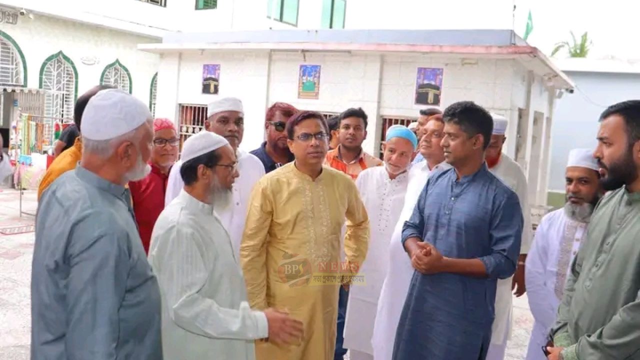 কদম রসুল দরগাহে ডিসি রায়হান, এমপি কালাম ও আশা