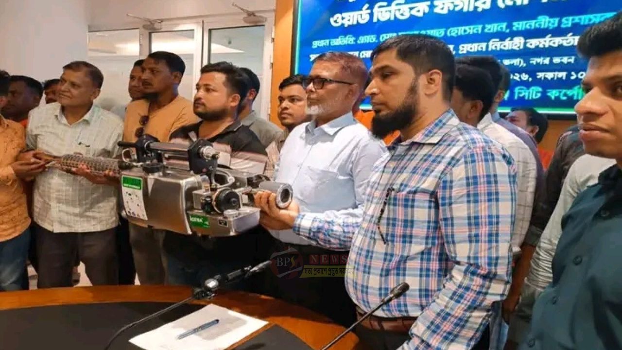 ডেঙ্গু প্রতিরোধে ১২ ওয়ার্ডে ১৪টি ফগার মেশিন বিতরণ করল নারায়ণগঞ্জ সিটি করপোরেশন