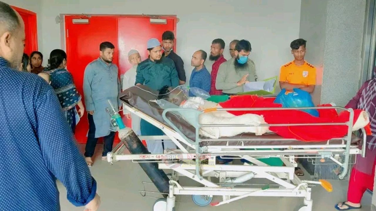 চাপাতলীর গ্যাস বিস্ফোরণে দগ্ধদের পাশে জামায়াত নেতা আবদুল জব্বার