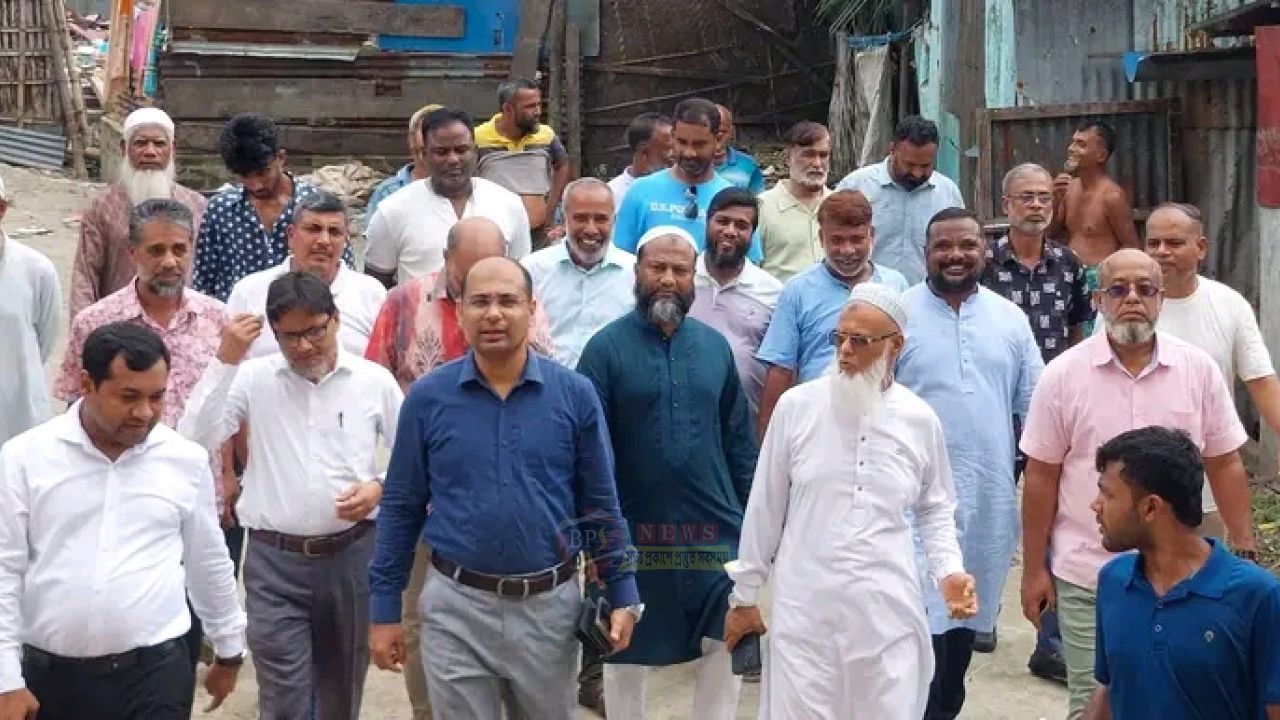 তল্লার ভাঙাচোরা সড়ক ও জলাবদ্ধতা দেখলেন ইউএনও, দ্রুত সমাধানের আশ্বাস