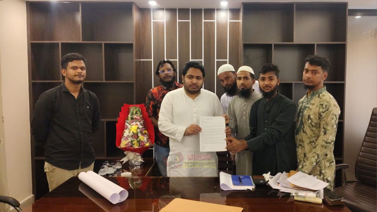 এমপি আব্দুল্লাহ আল আমিনের কাছে আধা কিলোমিটার সড়কের দাবি