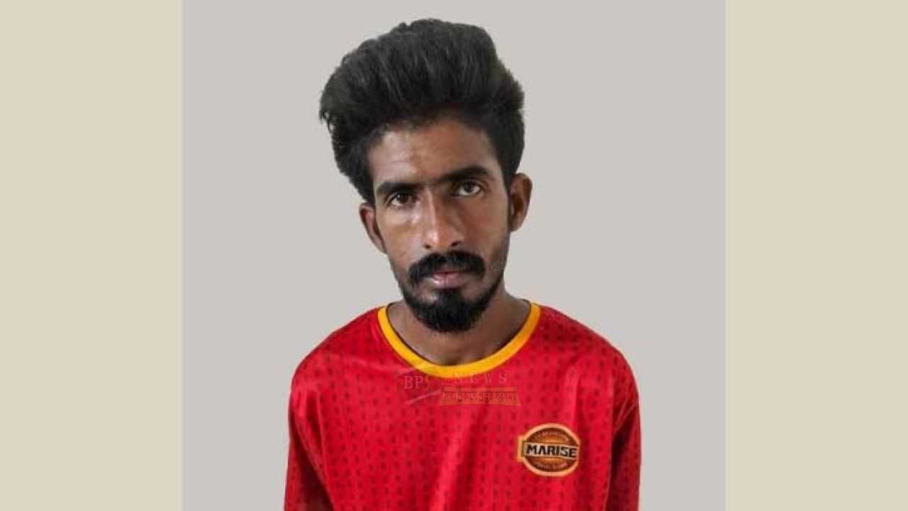 বন্দরে গাঁজাসহ শীতল আটক, অভিযানে পালাল সহযোগী