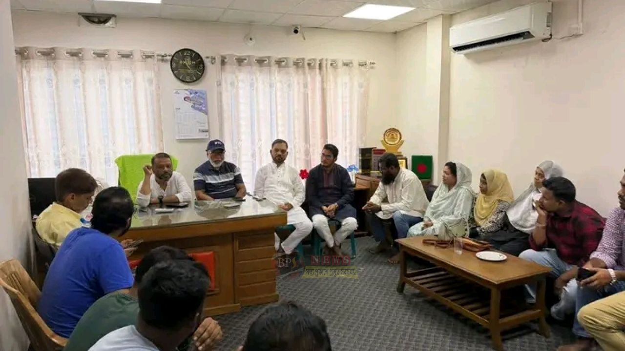 দেলপাড়া উচ্চ বিদ্যালয়ে শিক্ষার পরিবেশ ফেরাতে প্রাক্তনদের আলোচনা সভা