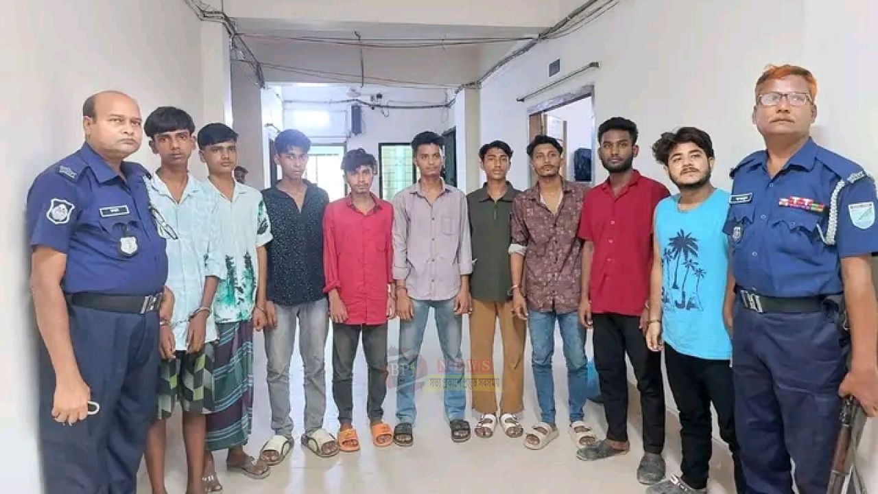 ফতুল্লায় বিশেষ অভিযানে ছাত্রলীগের ৯ সদস্য গ্রেপ্তার