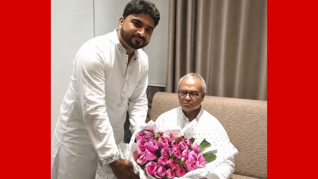 রুহুল কবির রিজভীকে সোহেল মাহমুদের ফুলেল শুভেচ্ছা