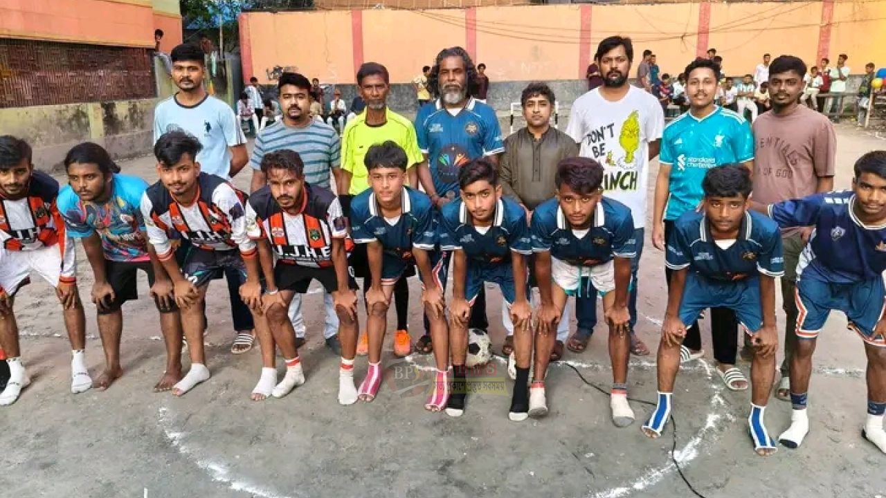 পাড়ার মাঠ থেকেই একদিন দেশের মুখ উজ্জ্বল করবে তরুণরা: তারিকুল ইসলাম
