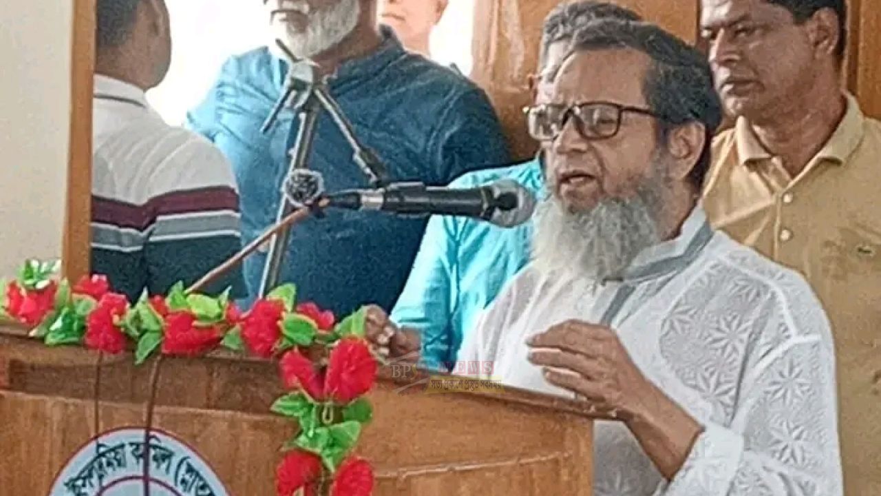 মাদরাসা শিক্ষার মানোন্নয়নে নৈতিক শিক্ষার ওপর গুরুত্ব দিলেন আবুল কালাম