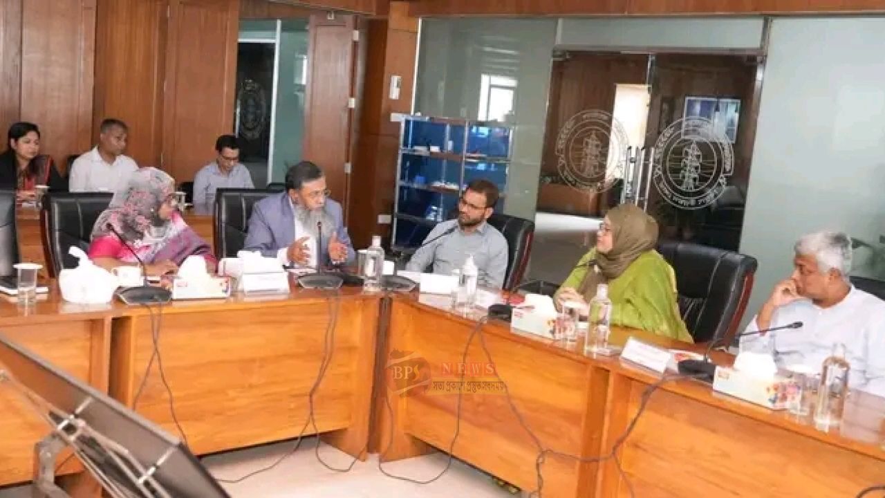 নবায়নযোগ্য জ্বালানি কৌশল বাস্তবায়ন সভায় বিকেএমইএ সভাপতি হাতেম