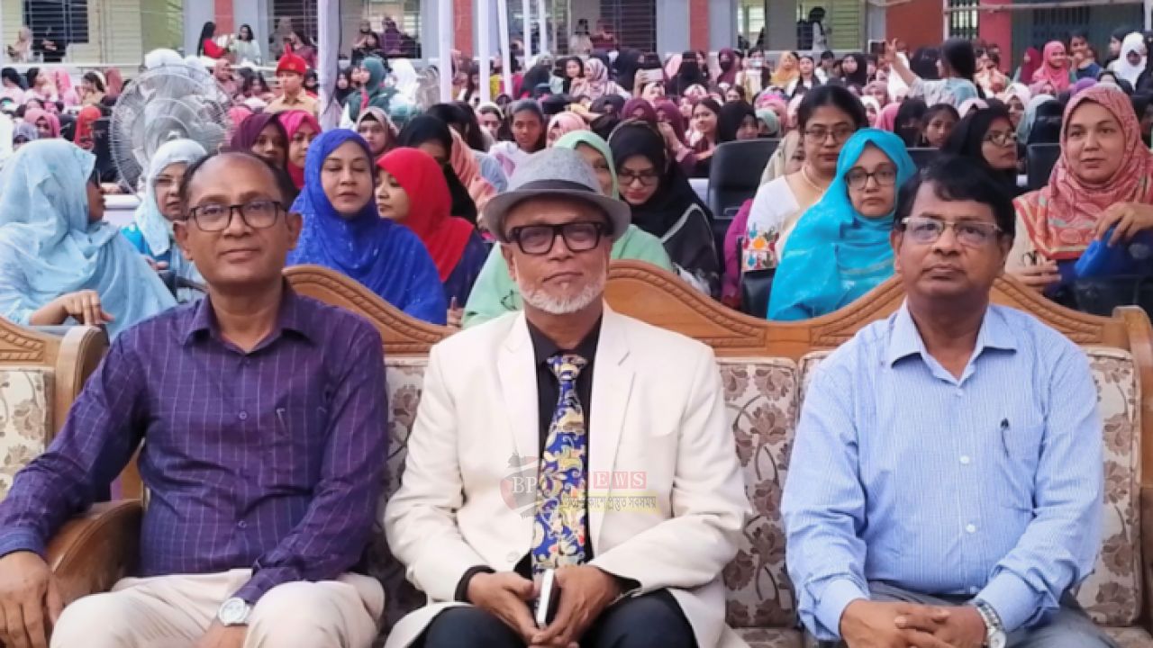 নারায়ণগঞ্জ মহিলা কলেজের ছাত্রীরা একদিন রাষ্ট্রের নেতৃত্ব দেবে: সাখাওয়াত