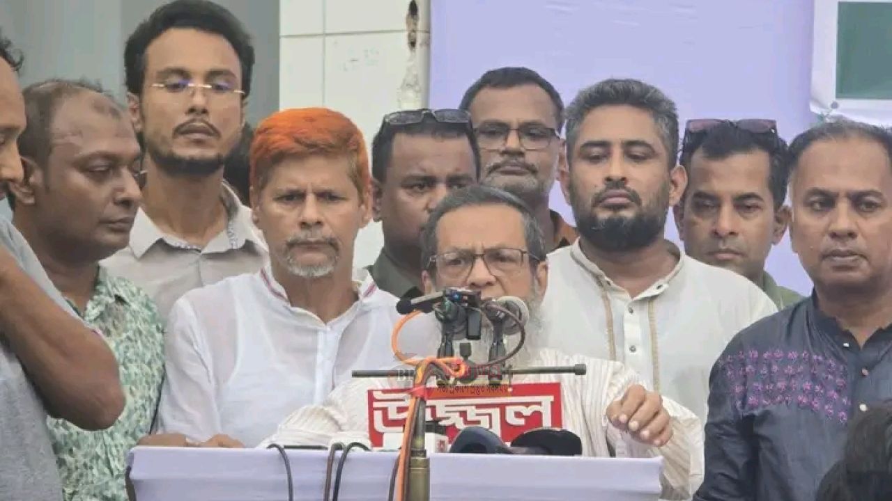 বিপদে পড়লে পালানোই আওয়ামী লীগের চরিত্র: আবুল কালাম