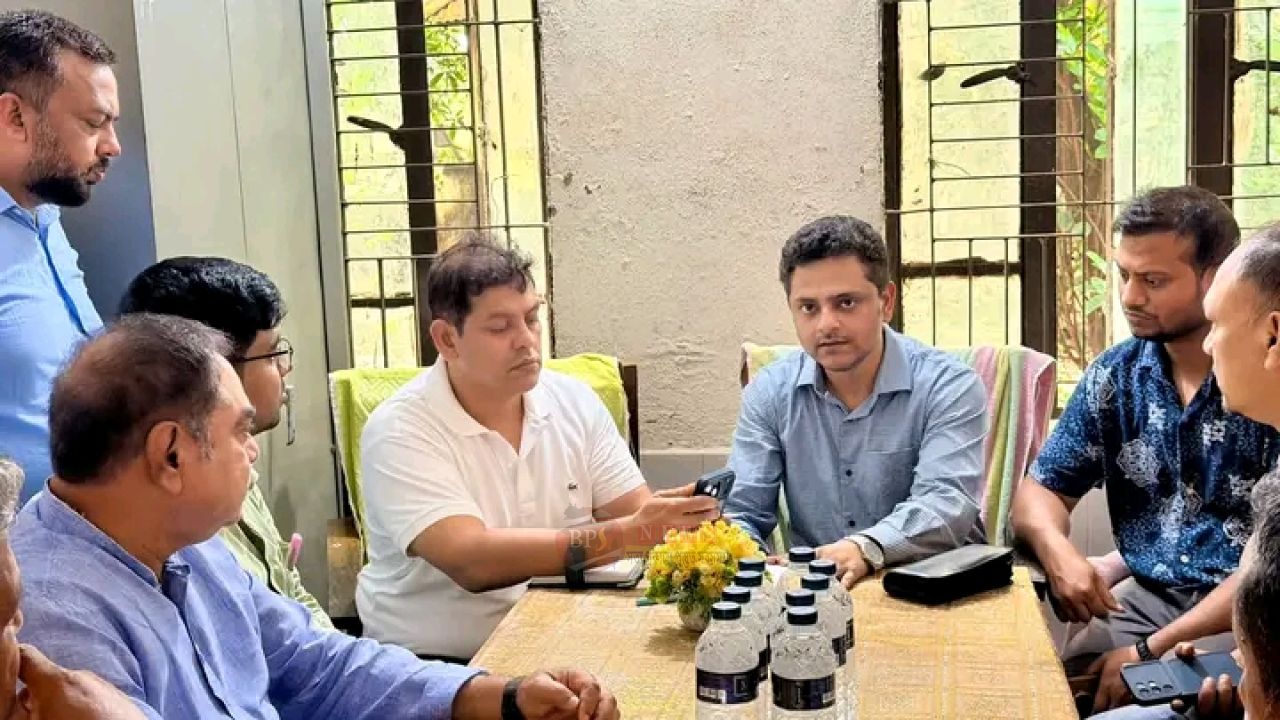ভুলতা ইউনিয়ন স্বাস্থ্যকেন্দ্র পরিদর্শনে এমপি দিপু ভূঁইয়া