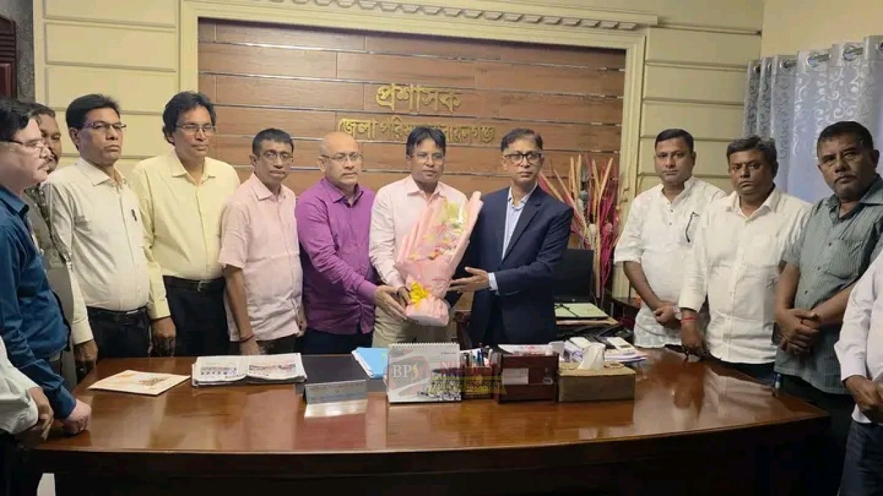মামুন মাহমুদের সঙ্গে হিন্দু-বৌদ্ধ-খ্রিস্টান ঐক্য পরিষদের নেতাদের সাক্ষাৎ