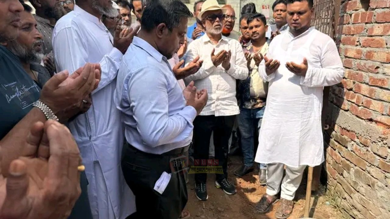 সিদ্ধিরগঞ্জের ছয় ওয়ার্ডে উন্নয়নকাজ উদ্বোধন করলেন সিটি প্রশাসক সাখাওয়াত