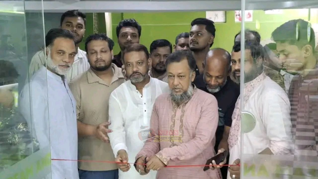  ‘ChaJoy Narayanganj’-এর গ্র্যান্ড ওপেনিংয়ে টিপু, সেন্টু ও জামান মিয়া