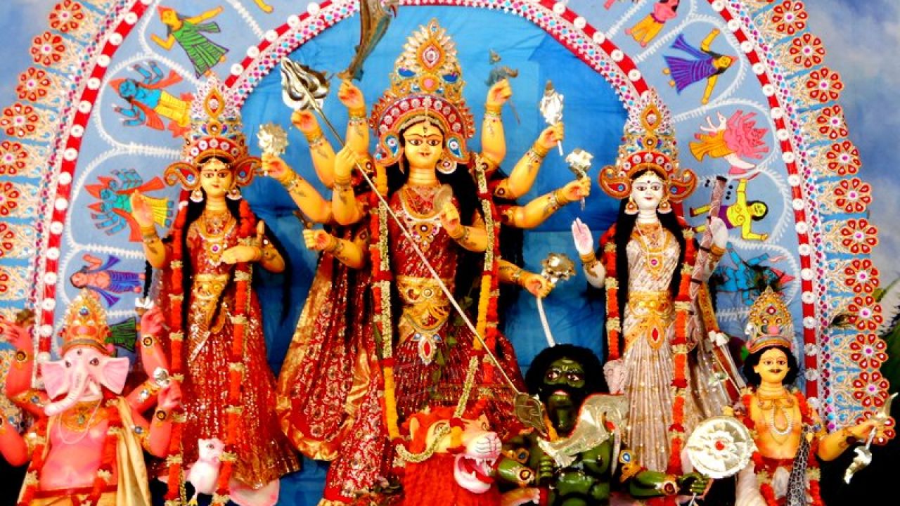 নারায়ণগঞ্জের ২৪০ মণ্ডপে শুরু দুর্গাপূজার আনুষ্ঠানিকতা