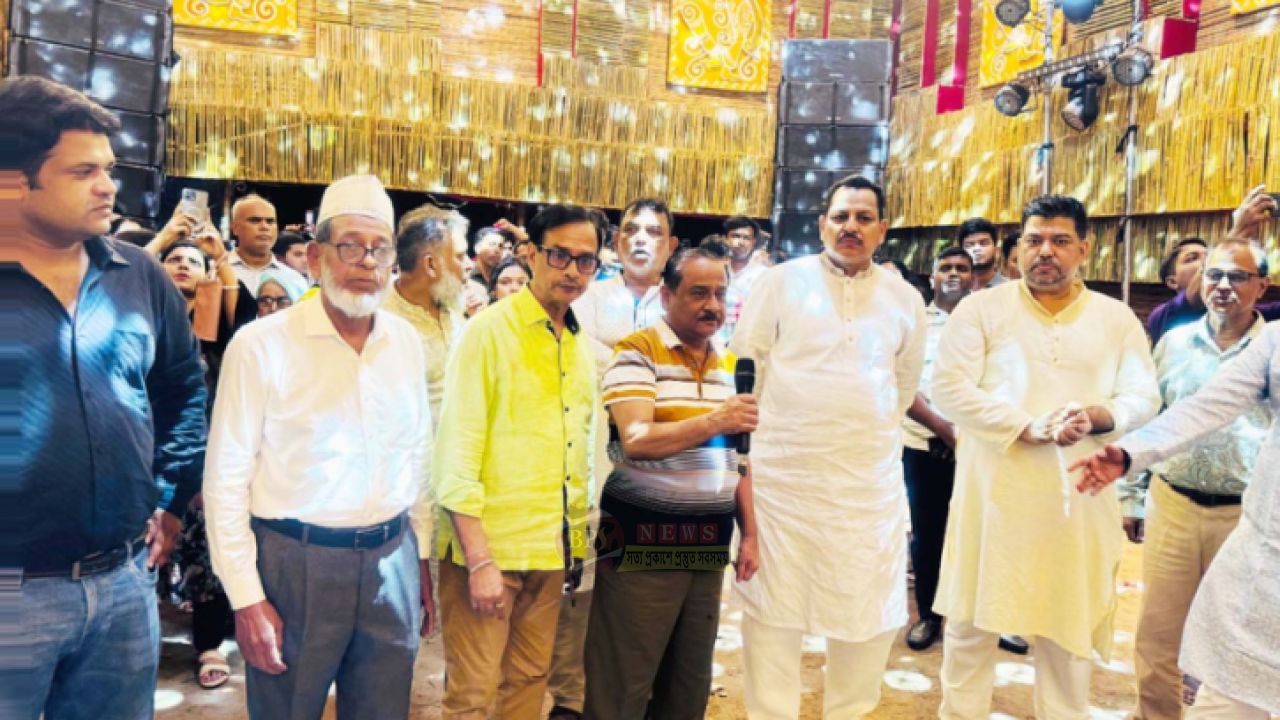 টানবাজারে দুই পূজামণ্ডপ পরিদর্শনে এম. সোলায়মান