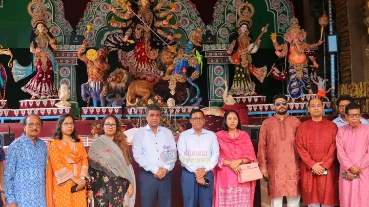 প্রতিমা বিসর্জনের সার্বিক পরিস্থিতি পরিদর্শনে বিভাগীয় কমিশনার
