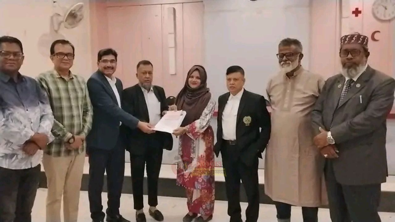 নারায়ণগঞ্জ রেডক্রিসেন্ট নির্বাচন: ৭ পদে পূর্ণাঙ্গ প্যানেল দিলেন নবী-টিপু