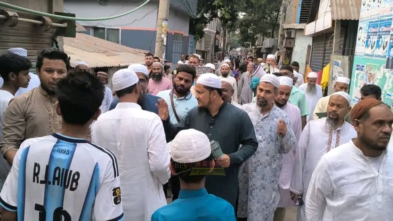 সিদ্ধিরগঞ্জের ৫ নম্বর ওয়ার্ডে মেয়র প্রার্থী আবদুল জব্বারের গণসংযোগ 